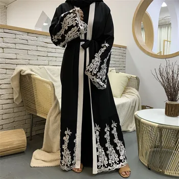 Evropski in Ameriški Muslimanskih Žensk 2021 Moda Očesa Šivanje Vezene Svoboden Jopico Obleke Evropske Oblačila Abaya